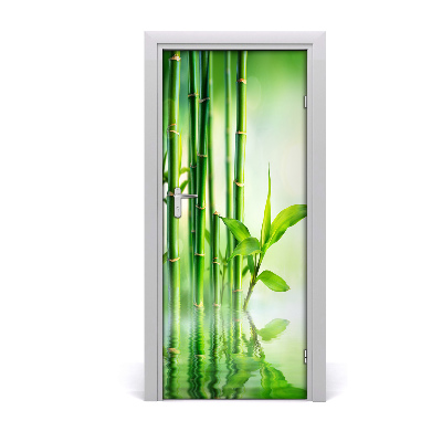 Papel de parede em porta Bambu na água