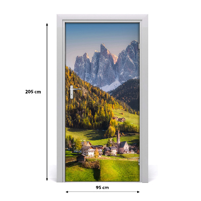 Autocolante para porta Uma cidade nas montanhas