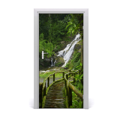 Adesivo em porta Caminho da Selva