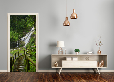 Adesivo em porta Caminho da Selva