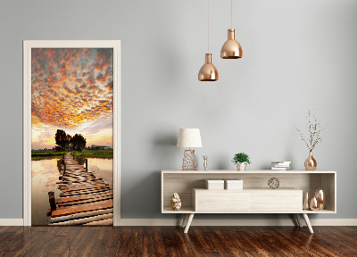 Adesivo em porta Ponte de madeira