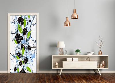 Papel de parede em porta Amoras e água