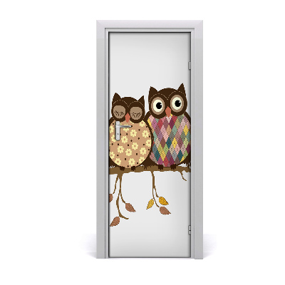 Papel de parede em porta Um par de corujas em um galho
