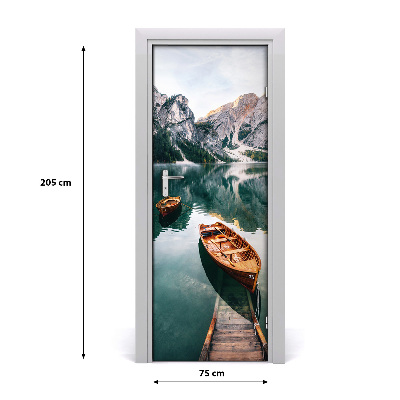 Adesivo em porta Um barco no lago