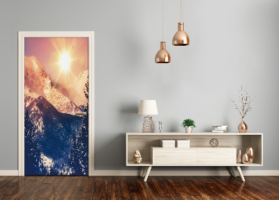 Autocolante para porta O sol sobre as montanhas