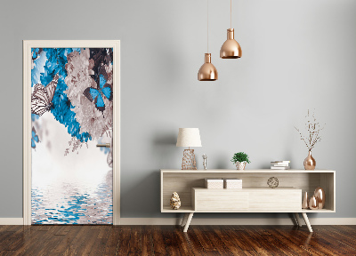 Papel de parede em porta Flores e borboletas