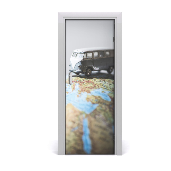 Papel de parede em porta Van em um globo