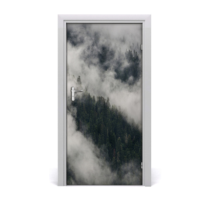 Autocolante para porta Uma nuvem sobre a floresta
