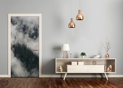 Autocolante para porta Uma nuvem sobre a floresta