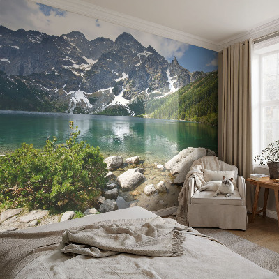 Papel de parede infantil com estampa de lago na montanha
