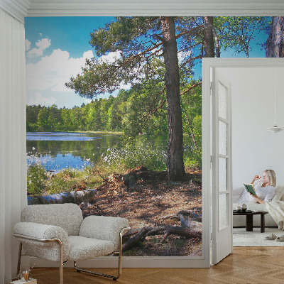Papel de parede infantil com paisagem florestal