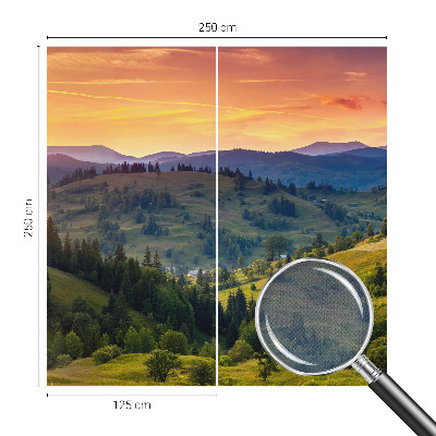 Papel de parede para criança com estampado de paisagem montanhosa