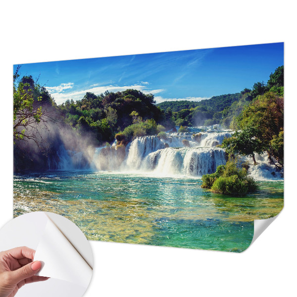 Papel de parede infantil com estampa de paisagem de cachoeira