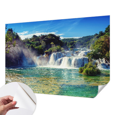 Papel de parede infantil com estampa de paisagem de cachoeira
