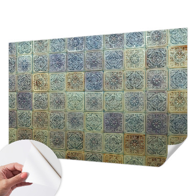 Papel de parede infantil com padrão de azulejos geométricos