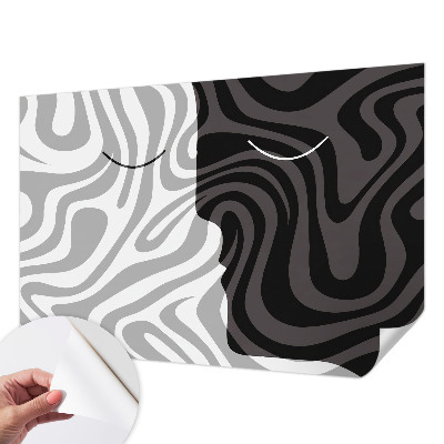 Papel de parede infantil com estampado de rostos abstratos