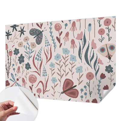 Papel de parede para criança com padrão de flores e insetos