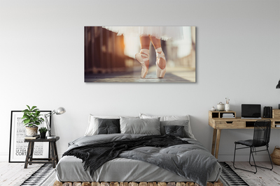 Quadro de vidro Pernas femininas com sapatilhas de balé brancas