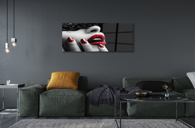 Pintura em vidro Lábios e unhas de mulher