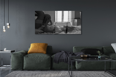 Pintura em vidro Uma mulher deitada e olhando pela janela