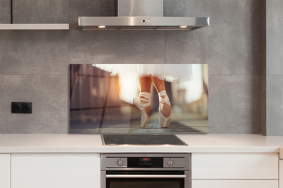 Painel de vidro Pernas femininas com sapatilhas de balé brancas