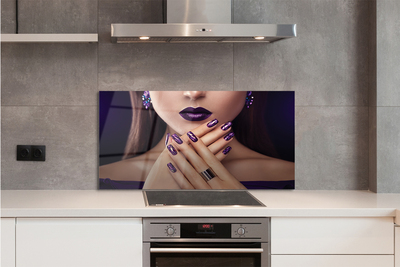 Painel de vidro Mulher com as mãos e lábios roxos