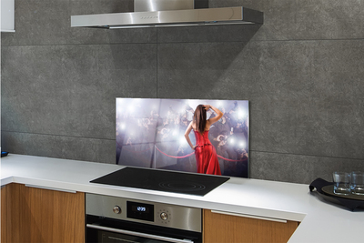 Painel de vidro Mulher vestido vermelho pessoas