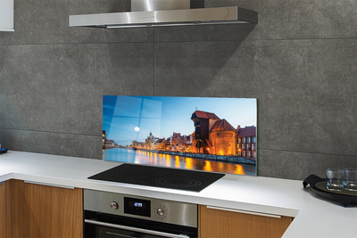 Painel de vidro Rio Gdansk à noite na Cidade Velha