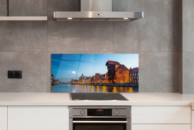 Painel de vidro Rio Gdansk à noite na Cidade Velha