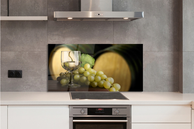 Painel de vidro Um copo de uva em barril