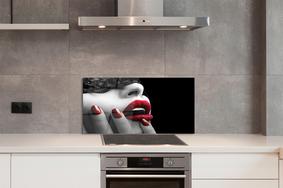 Painel de vidro Lábios e unhas de mulher