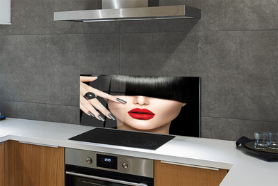 Painel de vidro Mulher bate os lábios vermelhos