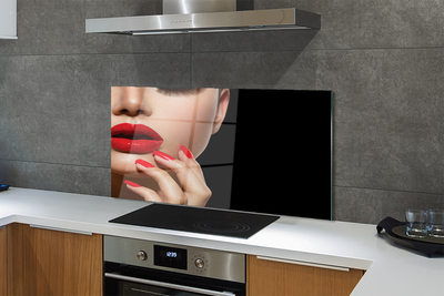 Painel de vidro Mulher com lábios e unhas vermelhas