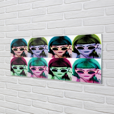 Painel de vidro Mulher com cabelos coloridos e óculos