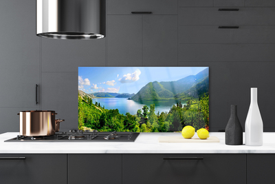 Painel cozinha Paisagem de montanhas, lago e floresta