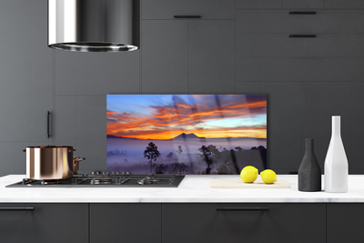 Painel cozinha Paisagem de árvores e neblina