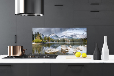 Painel vidro cozinha Paisagem florestal das montanhas do lago