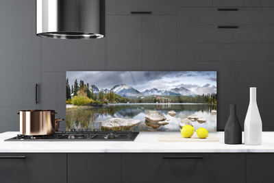 Painel vidro cozinha Paisagem florestal das montanhas do lago