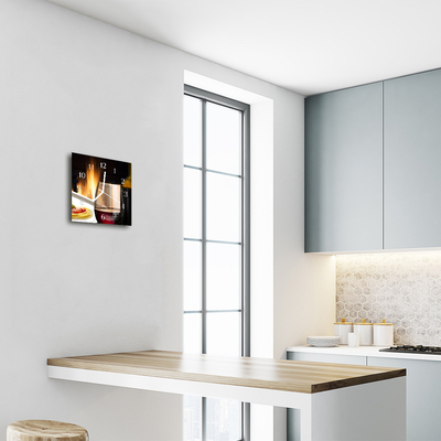 Relógio quadrado Espaguete e taça de vinho