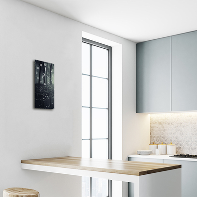 Relógio vertical Natureza Floresta árvores escuridão preto