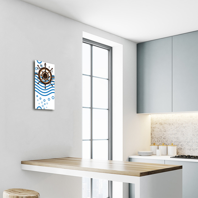 Relógio vertical O leme de um navio colorido