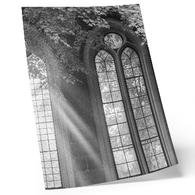 Poster para cozinha Janelas góticas antigas deixam um mistério ao iluminarem o caminho.