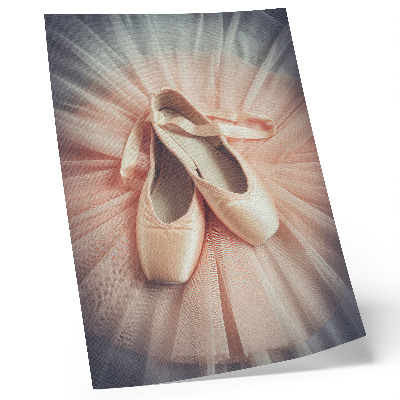 Poster para cozinha Sapatilhas de ballet com saia de tule rosa: harmonia e elegância.