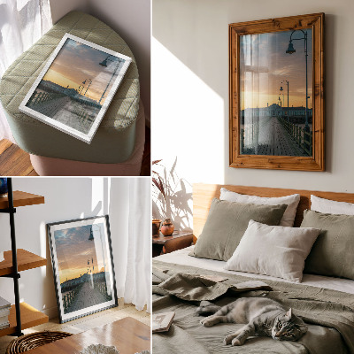 Poster decorativo Ponte de madeira com luminária e céu pitoresco