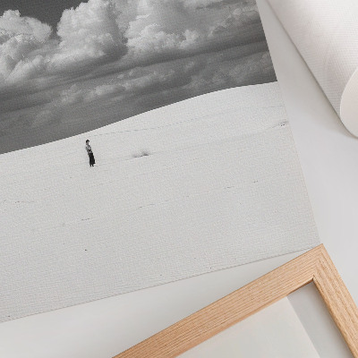 Arte de parede Composição em preto e branco com nuvens e deserto.