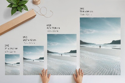 Poster decorativo Uma praia pela manhã com ondas e areia fina.