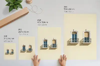 Poster para cozinha fachada creme com janelas em preto e branco no estilo clássico
