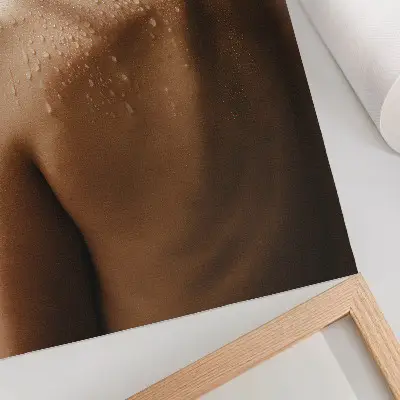 Poster para cozinha gotas de água na pele com elegância natural