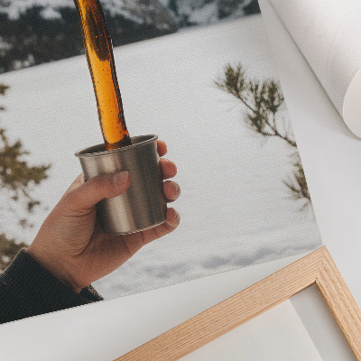 Arte de parede Caneca mão âmbar substância montanhas neve