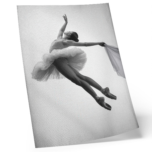 Arte de parede Uma bailarina em movimento com graça e leveza.